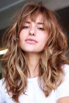 Shaggy Layered Haircut, Shag Layered Hairstyles, Pale Skin Hair Color, Long Shag Hairstyles, Curly Shag Haircut, Medium Shag Haircuts, Long Shag Haircut, Shag Hairstyles