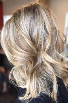 Perfect Balayage, Sandy Blonde Hair, Beautiful Blonde Hair, Golden Blonde Hair, Balayage Blonde, Sandy Blonde, Dirty Blonde Hair, Blonde Hair Looks, Bridal Hairstyles