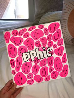 Are you about to take a little and need some ideas for their sorority canvas? We got you covered.. Big Little Canvas Ideas, Sorority Canvas Art, Sorority Canvas Paintings, Big Little Paddles, Big/little Baskets, Little Gifts Sorority, Interior Creative, Big Little Canvas, Interior Design Secrets