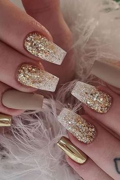 Gold Acrylic Nails, Wedding Nail Art Design, Simple Gel Nails, Pointed Nails, Cream Nails, Nail Designs Glitter, Homecoming Nails, Acrylic Nail Art, Glitter Nail Art