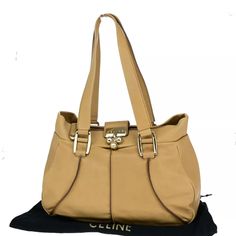 Brand Celine Style Shoulder Bag Color / Material Brown/Leather Country Of Manufacture Italy Serial Number Pa-Wc-1008 Dimension Size ( Inch ) W 13 X H 9.4 X D 5.5 " (Approx.) Size ( Cm ) W 33 X H 24 X D 14 Cm (Approx.) Handle Drop ( Inch /Cm ) 0 "/ 0 Cm (Approx.) Shoulder Drop ( Inch /Cm ) 13 - 0 "/ 33 - 0 Cm(Approx.) Come With ( Accessories) Dust Bag Pockets Outside - Inside Zip*1,Open*2 Example Of Ranks S New,Unused Sa Less Frequently Used Items A There Is A Little Feeling Of Used, Good Conditi Celine Cabas Tote, Celine Luggage Micro, Celine Logo, Celine Model, Celine Shoulder Bag, Brown Leather Handbags, Drawstring Bucket Bag, Brown Leather Shoulder Bag, Luxury Products