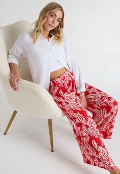 Womens Red Leaf Print Crinkle Culottes Red Leaves, White Leaf, Leaf Print, Leaf Prints, Lightweight Fabric, Lady In Red, Red And White, Trousers, Red