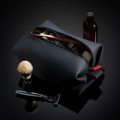 Tooletries Dopp Kit - The Koby Bag | Buy It Now - FleekFellows Mens Dopp Kit, Large Toiletry Bag, Mens Toiletry Bag, Mens Bags Fashion, Tech Bag, Men Love, Mens Outfit Inspiration, Dopp Kit, Kit Bag