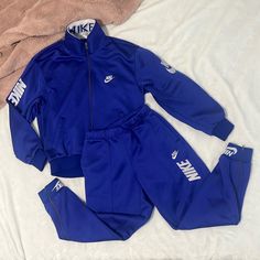 Fantastic Condition Vintage Nike Tracksuit Set Size Men’s Medium But It’s Vintage So It’s Pretty Small - More Like A Women’s Small (I’m 5’2 120lbs & Wear A Small - See Photo) Nike Vintage Tracksuit, Vintage Tracksuit, Nike Tracksuit, Nike Vintage, Tracksuit Set, Vintage Nike, Zip Jacket, Cobalt Blue, Nike Jacket