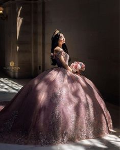 Rose Gold Off Shoulder Quinceanera Dress 2024 Off Shoulder Gillter vestidos para damas de honor de Shiny Ball Gown, Party Formal Dress, Flowers Beads, Dress Comfortable, Quinceanera Dress, Sweet 15, 16th Birthday Party, Dress 2024, Make Color