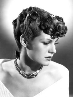 updo Rita Hayworth Hair, Pin Curl Updo, Retro Updo, Portraits Female, Curled Updo, 1950s Hairstyles, 1940s Hairstyles, Hollywood Style, Pin Curls