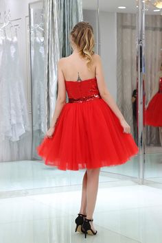 Vestidos de regresso de regresso sem alças de tule de lantejoulas vermelhas Online Wedding Dress Shopping, Strapless Homecoming Dresses, Teal Cocktail Dress, Fancy Short Dresses, Sweep Train Prom Dress, Dark Red Dresses, Rosa Coral, Prom Dresses With Pockets, Red Homecoming Dresses