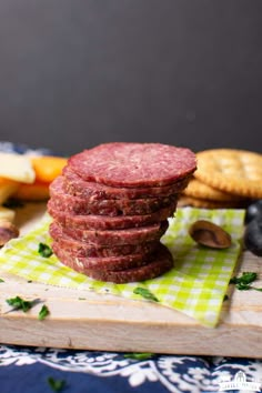 a close up of a plate of food with crackers