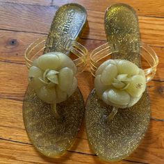 Good Condition, Size It 37 Fits Like Us 6 Chanel Jelly Sandals, Chanel Mules, Chanel Flower, Chanel Slides, Chanel 2021, Gold Gladiator Sandals, Dad Sandals, Side Leggings, Cream Sandals