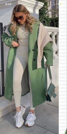 #Winter#WinterOutfits#Fashion2024#SeasonalFashion#WinterTrends#StyleTips#ColdWeatherOutfits#Skirts#Layering#MidiSkirtsIdeas#OutFitIdeas#WinterFashion#WinterOutfitsAesthetic#WinterOutfitsKorean#WinterOutfitsForWomen#ChristmasOutfit Skirt Tops, Fashion Reels, Classy Winter Outfits, Skandinavian Fashion, Iranian Women Fashion, Stylish Winter Outfits, Winter Fashion Outfits Casual, Jeans Shoes, Hijabi Outfits Casual