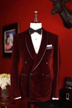 Bespoke Tuxedo, Prohibition Wedding, Maroon Tuxedo, Terno Slim Fit, Velvet Dinner Jacket, Red Velvet Jacket, Groom Suits, Groom Fashion, Velvet Tuxedo