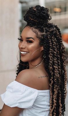 Spring Twists, Faux Locs Hairstyles, Braids Hairstyles Pictures, Twist Braid Hairstyles, Hair Twist Styles, Protective Style, Natural Hair Braids, African Braids Hairstyles, Locs Hairstyles