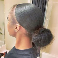 Slick Back Bun Hairstyles, Back Bun Hairstyles, Slick Back Bun, Natural Hair Bun Styles, Mixed Curly Hair, Sleek Ponytail Hairstyles, Quick Natural Hair Styles, Dyed Hair Inspiration, Girls Natural Hairstyles