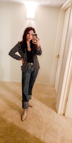 Western Bussines Attire, Western Outfits Women Professional, Womens Western Blazer Outfit, Black Pants Western Outfit, Western Conference Outfits, Punchy Office Outfits, Cowgirl Professional Outfits, Western Professional Attire Dressy, Western Office Attire