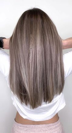 Autumn Hair Colours, Frosted Tips, Gray Ombre, Autumn Hair, Ash Hair, Cute Autumn, Brown Hair With Blonde Highlights