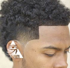 Haircuts For Black Men, Types Of Fade Haircut, High Fade Haircut, Cooler Style, Haircut Pictures, Colored Curly Hair