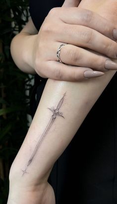 Powerless Tattoo Ideas, Ataraxia Tattoo Acotar, Powerless Tattoo, Minimalistic Tattoo Sleeve, Fine Line Dagger Tattoo, Dainty Dagger Tattoo, Athame Tattoo, Nesta Archeron Tattoo, Shadow Hunters Tattoo