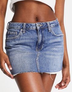 Denim skirt by Bershka It's giving 90s Low rise Belt loops Five pockets Raw-cut hem Slim fit | Bershka raw hem 90s denim micro mini skirt in blue Micro Trends, Denim Micro Mini Skirt, 90s Denim, Micro Mini Skirt, Micro Mini, Jeans Rock, Denim Mini, Denim Mini Skirt, Summer 2024