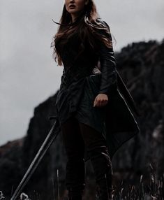 Midevil Woman Warrior, Modern Warrior Aesthetic, Assasin Woman Aesthetic, Fantasy Warrior Aesthetic, Medieval Woman Aesthetic, Fantasy Novel Aesthetic, Medieval Aesthetic Outfit, Modern Fantasy Aesthetic