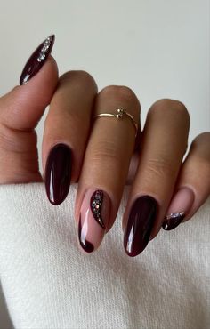 fall almond nails, fall short nails, autumn nail designs, autumn nail colors, autumn nail art, autumn nail inspo, autumn nail looks, autumn nail inspiration, autumn nails 2022 trends, fall nail art, fall nail, colors, fall nail designs, fall nail ideas, fall nail inspiration, fall nails acrylic, fall nail trends, fall nail 2022 color trends #fallnails #autumnnails #fallnaicolors Best Fall Nail Colors 2022, Short Nails Autumn, Fall Nail Colors 2022, Nail Colors 2022, Autumn Nail Colors, Best Fall Nail Colors, Fall Almond Nails, Nail 2022, New Nail Colors