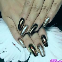 40 Migliori Metallizzato Disegni per le Unghie per il 2019 Metallic Nails Design, Acrylic Nails Natural, Bronze Nails, Copper Nails, Metallic Nail Art, Nails Brown, Solid Color Nails, Cherry Nails, Silver Nail