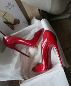 Red Bottom Heels Christian Louboutin, Red Stiletto Heels, Casual Shoes Women Sneakers, Very High Heels, Red High Heels