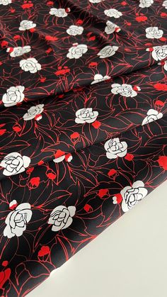 Italian, high-quality, flexible, lightweight, silk crepe de chine - satin (left side) stretch fabric. Special designer print Perfect for dresses. Skirts, blouses and much more 95% silk, 5% elastane Quantity: from 50 cm Width: 140cm Manufacturer: Italy PLEASE NOTE  We sell our fabrics in 50cm increments. An order quantity of 2 corresponds to 1 meter (100 cm in one piece) Number "3" = 1.50 meters Number "4"= 2 meters Number "5"=2.5 meters and so on All sales are final! Fabrics cannot be returned o Elegant Silk Fabric For Spring, Elegant Multicolor Silk Fabric, Elegant Multicolor Floral Digital Prints, Elegant Patterned Silk Fabric, Elegant Multicolor Floral Print Fabric, Number 4, Number 5, Number 3, Silk Crepe