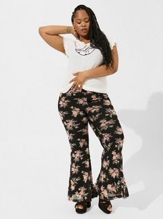 FIT Model is 5'10” wearing size 1. . Measures 31” inseam. MATERIALS + CARE Mesh knit fabric. 93% polyester, 7% spandex. Machine wash cold. Dry low. Imported. DETAILS Flare leg. Floral print. The best plus size women's pull on mesh flare & trouser pants in bonita floral deep black made of mesh. Torrid is your destination for the freshest spring and summer styles. Casual Stretch Bottoms With Floral Print, Summer Styles, Flare Trousers, Deep Black, Bottom Clothes, Trouser Pants, Bottoms Pants, Knitted Fabric, Knit Fabric