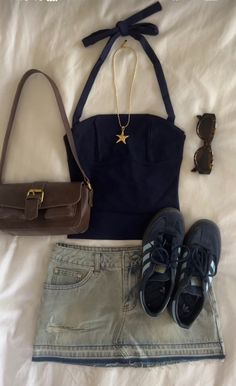 Clean Vanilla Girl, Adidas Spezials, Clean Girl Outfit, Outfit Basic, Outfit Inso, Star Necklace Gold, Outfit Inspo Casual, Trendy Outfits For Teens