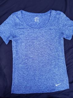 Womens Blue Nike Dri Fit Small Shirt. Like New Fitted Blue Nike Tops, Nike Fitted Casual Shirt, Blue Fitted Sports Shirt, Woman T Shirt, Fit Woman, Blue Nike, Nike Dri Fit, Dri Fit, Like New