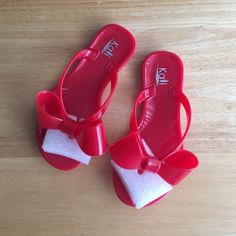 Sandles Playful Red Open Toe Sandals, Fun Red Open Toe Sandals, Cute Red Sandals For Summer, Cute Red Sandals For The Beach, Trendy Red Adjustable Sandals, Red Adjustable Trendy Sandals, Trendy Adjustable Red Sandals, Cute Red Beach Sandals, Sandals Flip Flops