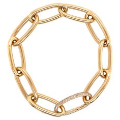 Beautiful Italian bracelet Oval shaped links Each link 7/8 of an inch and 3/8 of an inch wide total weight 10.5 g. Link Modern, Italian Bracelet, Gold Link Chain, Link Chain Bracelet, Diamond Gold, Diamond Bracelets, Link Chain, Link Bracelets, Chain Bracelet