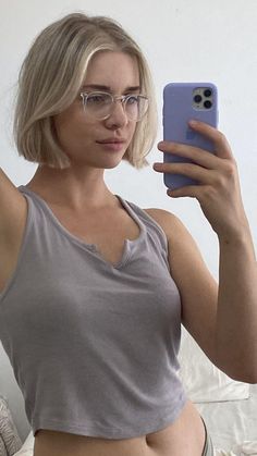 Short Blonde Bobs, Wearing Glasses, Blonde Bobs, Short Hair Haircuts, Short Blonde Hair