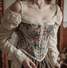 Corset Medieval Outfit, Medieval Inspired Outfits Modern, Cottage Clothes, Dr Dresses, Reject Modernity, Renn Faire, Victorian Corset