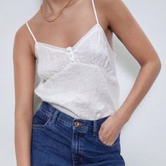 Zara Linen Tank Top White Lace Detail Size Small New With Tags Casual Zara Cotton Tank Top, White Zara Tank Top, Zara Shirt Women, Zara Linen V-neck Blouse, Zara Sleeveless Top, V-neck Linen Tank Top For Beach, Zara Linen V-neck Top, Crochet Floral Top, Zara Tank Top