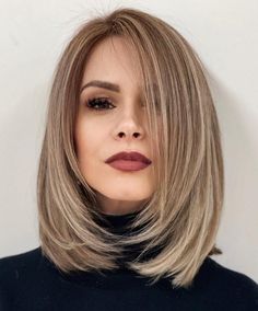 Angled Hair, Womens Haircuts Medium, Haircut Styles, Lob Haircut, Wavy Hairstyles, Brown Blonde Hair, Long Blonde