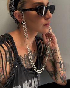 "Oversized O ring light grey glasses chain, sunglasses bold chain holder, aluminum statement chain layered necklace, chunky curb chain holder Welcome to my shop! ✈️ DHL EXPRESS SHIPPING AVAILABLE, 1-3 BUSINESS DAYS DELIVERY! ✔️ PLEASE MAKE SURE TO SELECT IT, RIGHT BEFORE YOUR PURCHASE! ❗️ ❗️ DON'T FORGET TO ADD YOUR CELL # AT THE \"NOTE TO SELLER\" SECTION IF YOU CHOOSE DHL! BY FILLING YOUR CELL NUMBER YOU EARN THE BENEFIT TO CHOOSE BETWEEN 6 DIFFERENT DELIVERY OPTIONS! INSTRUCTIONS WILL BE SENT Trendy Chain Link Necklace, Trendy Metal Chain Link Ring, Trendy Silver Metal Chain Ring, Trendy Metal Glasses Chain, Trendy Everyday Adjustable Chain Ring, Trendy Silver Chain Ring For Everyday, Metal Glasses Chains With Chain Strap, Trendy Glasses Chains With Chain Strap, Trendy Silver Adjustable Chain Necklace