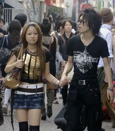 Gyaru Couple, Japanese Archive Fashion, Japanese Punk Fashion, Masc Fashion, High Fashion Outfits, Fire Fits