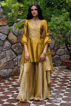 Buy Yellow Silk Embroidery Floral Round Yoke Kurta Sharara Set For Women by Deep Thee Online at Aza Fashions. Marriage Clothes, Yoke Embroidery, Molten Gold, Indian Bridesmaid Dresses, Kurta Sharara Set, Anarkali Dress Pattern, Wedding Party Outfits, Simple Kurta Designs