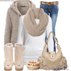 looks warm Ugg Boots Cheap, Ugg Boots Outlets, Jacket Beige, Fashion Trends Winter, Brown Bag, Fesyen Hijab, Winter Sweater, Outfits Winter, Casual Winter Outfits