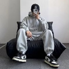 Hearujoy New Autumn Winter Gray Sweatshirt Set Simple High-end Street Loose Velvet Thickened Sweatshirt Sports Suit Men Women Aesthetic Size Suggest : Size S: weight 35kg-40kg, height 145-150cm Size M: weight 40kg-50kg, height 155-165cm Size L: weight 50kg-57.5kg, height 165-175cm Size XL: weight 57.5kg-65kg, height 170-175cm Size 2XL: weight 65kg-70kg, height 175-180cm Gray Long Sleeve Tracksuit For Leisure, Gray Casual Winter Tracksuit, Gray Long Sleeve Tracksuit With Ribbed Cuffs, Gray Relaxed Fit Hoodie For Leisure, Oversized Winter Casual Tracksuit, Gray Casual Sweats For Leisure, Oversized Casual Tracksuit For Winter, Oversized Casual Winter Tracksuit, Gray Leisure Winter Sweatpants