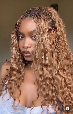 Purple Braid Hairstyles, Curly Hair Cut, Brown Braids, Perfect Curly Hair, Curly Haircut, How To Braid, Cute Box Braids, Short Box Braids Hairstyles, Box Braids Hairstyles For Black Women