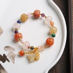 Style: Ethnic Style Material: Jinsi jade Fashion Element: Ethnic, Retro Beaded Pumpkin Bracelet, Orange Jade Jewelry Gift, Jade Fashion, Hand-strung Jade Bracelet Jewelry, Gold Jade Crystal Bracelet, Spiritual Style, Pumpkin Beads, Bohemian Hand-strung Jade Beads, Pumpkin Bead, Bracelet Stone