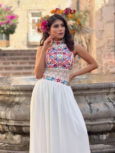 Latina Fashion Dresses, Dress Latina, Mexican Style Dresses, Floral Halter Dress, Latina Fashion, Dress Bohemian, Floral Embroidered Dress, Dress Bridesmaid, Mexican Style