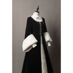 A velvet coat and classic dress set that will make you look like the destined queen of an imperial nation. The thick fabric and flared hem design give it an elegant feel. The dress has a gorgeous flower pattern and is designed to look like a combination of a blouse and skirt. Try wearing it with bold volume. 
 
 

 

 
 
 ＜What is included in your order＞ 
 
 Coat 
 One Piece 
 brooch 
 
 
 ＜Color＞ 
 
 Black 
 Dark green 
 Wine red 
 
 
 
 
 
 
 
 
 
 
 
 
 
 
 
 
 ＜Size＞ 
 
 S size 
 
 Coat Long Sleeve Victorian Dress For Winter Costume, Gothic Velvet Dress For Winter, Elegant Velvet Winter Dress, Velvet A-line Dress For Winter, Winter Velvet Costume Party Dresses, Velvet Dresses For Winter Costume Party, Winter Formal Velvet Dress, Elegant Velvet Dress For Fancy Occasions, Long Sleeve Victorian Dress For Banquet