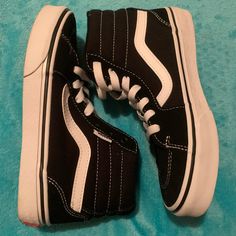 Brand New , Never Worn Vans - Size 2.5 Youth. Black Sneakers For School In Spring, Black School Sneakers For Spring, Black Spring Sneakers For School, New Vans, Vans Black And White, Vans Black, Kids Sneakers, Vans Shoes