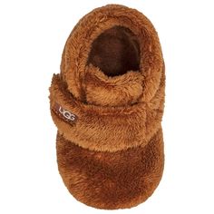 The UGG Bixbee keeps your little boys looking and feeling fabulous wherever they go. These shoes are made with a fleece or mix fleece upper, perfect for your little ones to stay snug and stylish in. Machine washable, these shoes are easy to maintain, while the foam midsole keeps tiny feet cushioned through long hours. Finished with a woven UGG logo label, the UGG Bixbee lets your littlest ballers rep the brand right out of the crib. Hook-and-loop closure provides easy on and off. 2.25” shaft height. Microfiber outsole with slip-resistant rubber print. Baby Uggs, Rubber Print, Logo Label, Long Hours, Baby Clothing, Shoe Collection, Clothing And Shoes, Baby Clothes