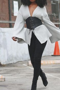 Corset Outfit Street Style, Corset Belts, Corset Fashion Outfits, Corset Outfits, Looks Pinterest