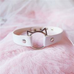 Trendy White Choker For Gift, Trendy Adjustable Choker For Spring, White Adjustable Casual Choker, White Casual Adjustable Choker, Casual White Adjustable Choker, Trendy Spring Choker, Spring White Adjustable Choker, Kawaii Accessories, Mia 3