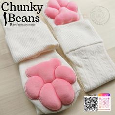 Chunky Beans by Felicia art studio Plush Paw Pad Socks --the perfect blend of comfort and cuteness! ◾Pads size characteristics: -Large pads are dedicated to larger and wider feet, diameter 10 cm -Medium for smaller and narrower foot sizes, diameter 9 cm 🐾 100% unique product Handmade ◾Cotton over-the-knee socks ◾3D paw pads made of soft polyester, carefully embroidered edges. The pattern was designed to make the paw pads as cute and chunky as possible. The fabric is hand cut, stuffed and glued. Paw Shoes, Paw Socks, Paw Pad, Paws Socks, Print Socks, Paw Pads, Over The Knee Socks, Cozy Socks, Christmas Deals